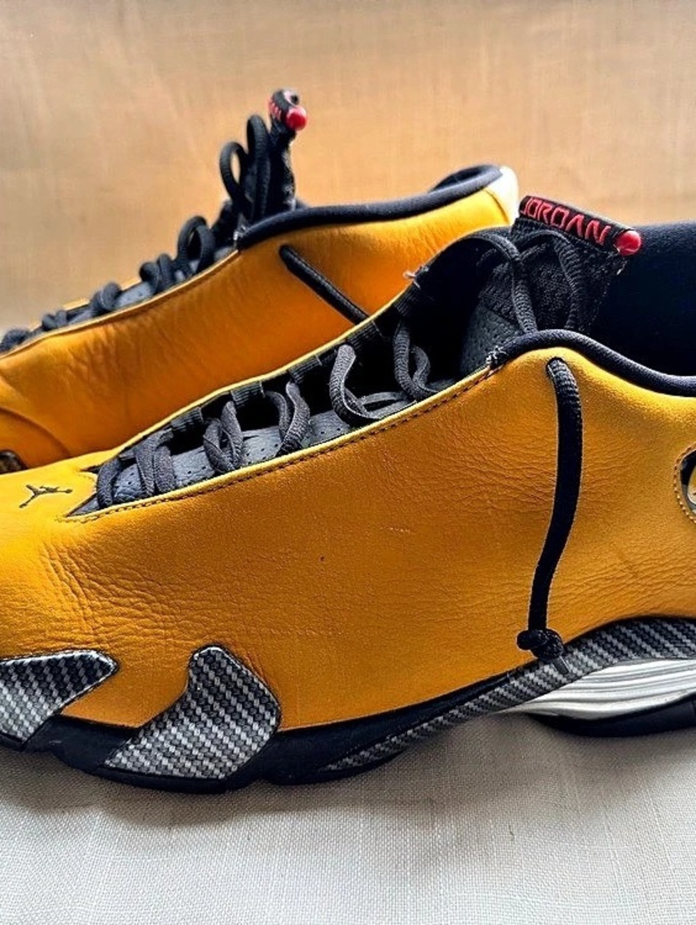 Air Jordan 14 Retro SE “Reverse Ferrari” – Men’s Size 11